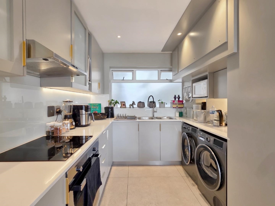 2 Bedroom Property for Sale in Bantry Bay Western Cape